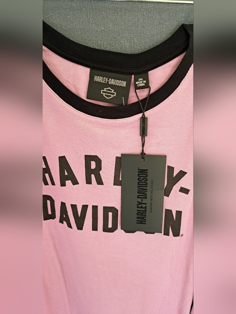 Harley-Davidson Pink Tank with Black Logo and Trim NWT - Picture 4 of 4